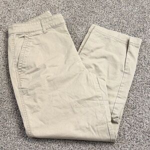 Gap girlfriend khaki pants size 8